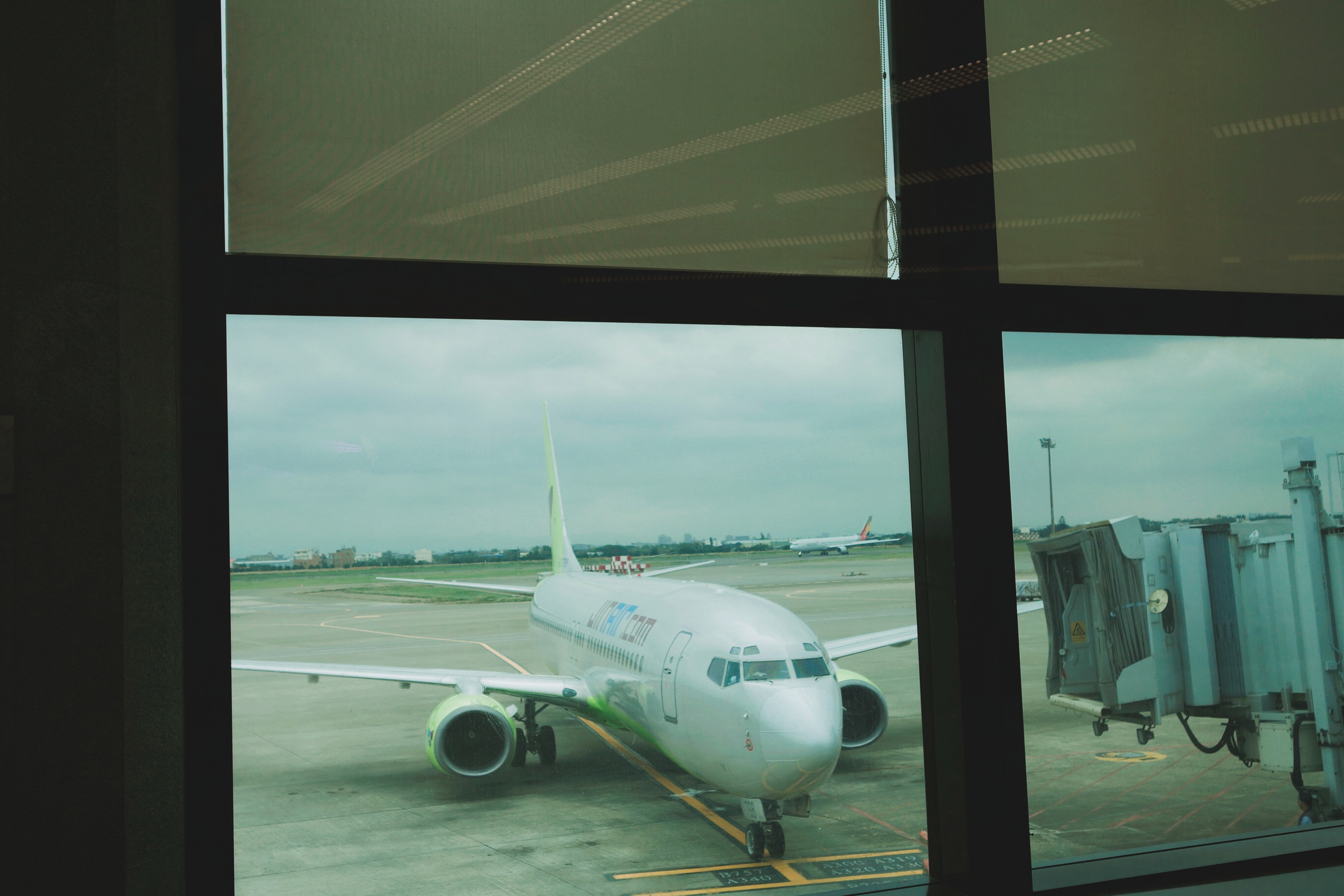 🇰🇷【京畿道】真航空 Jin Air初體驗 LJ082 TPE-ICN-TPE