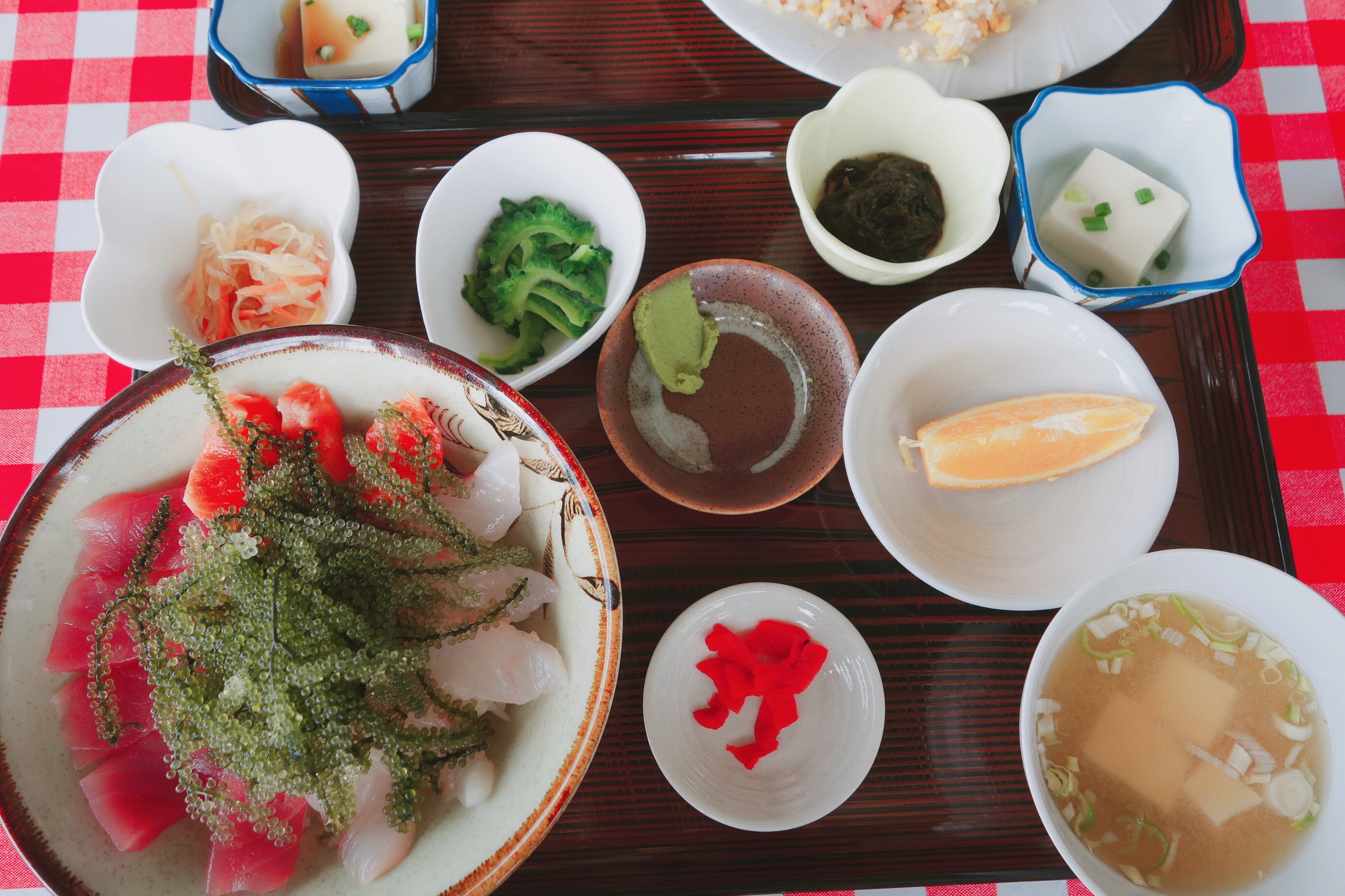 🇯🇵【日本沖繩】沖繩美食：通堂拉麵、ohacorte下午茶、牧志市場 がんじゅう堂、吉崎食堂 Okinawa Food