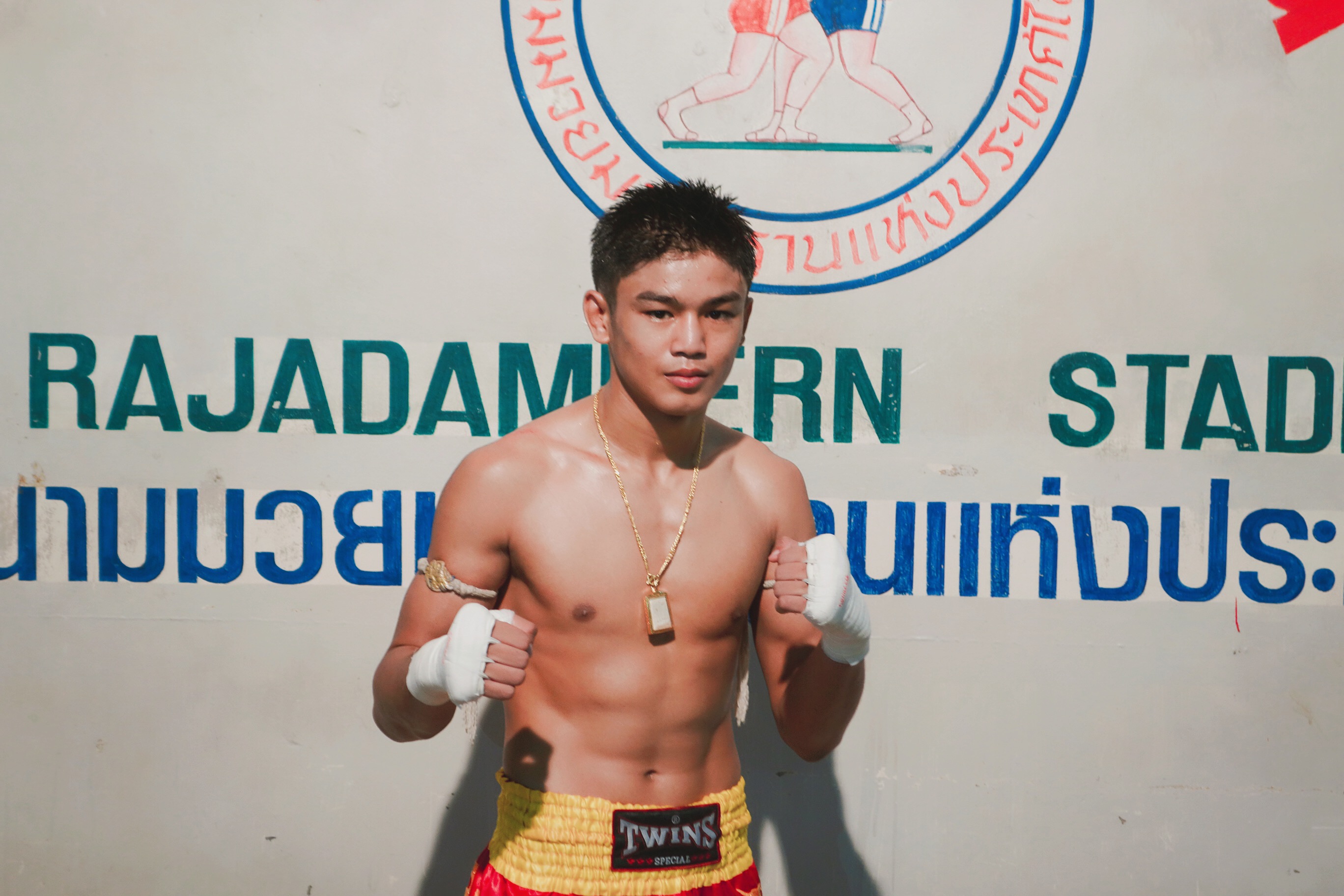 🇹🇭【曼谷】觀戰Muay Thai Boxing泰拳比賽初體驗！Rajadamnern Stadium