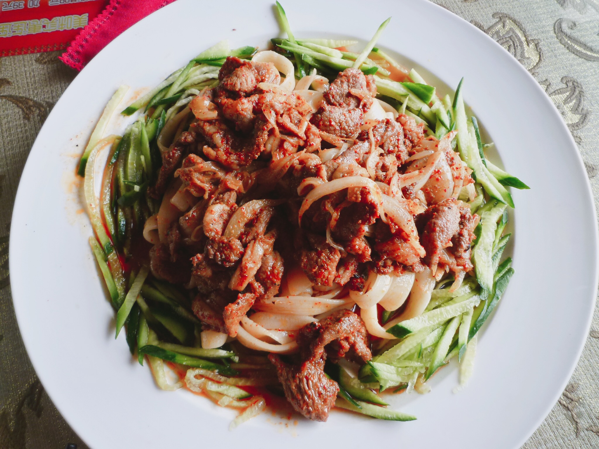 🇨🇳【新疆】吃進異國風情：五月花餐館