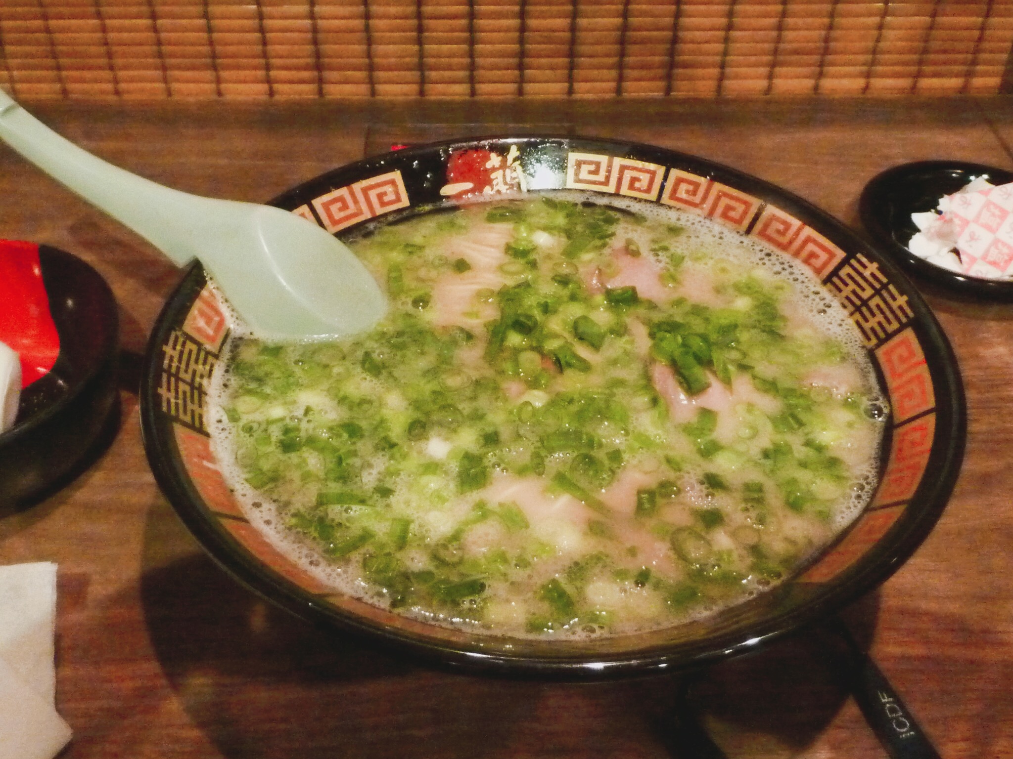 🇯🇵【東京】一蘭拉麵，實在是太療癒了