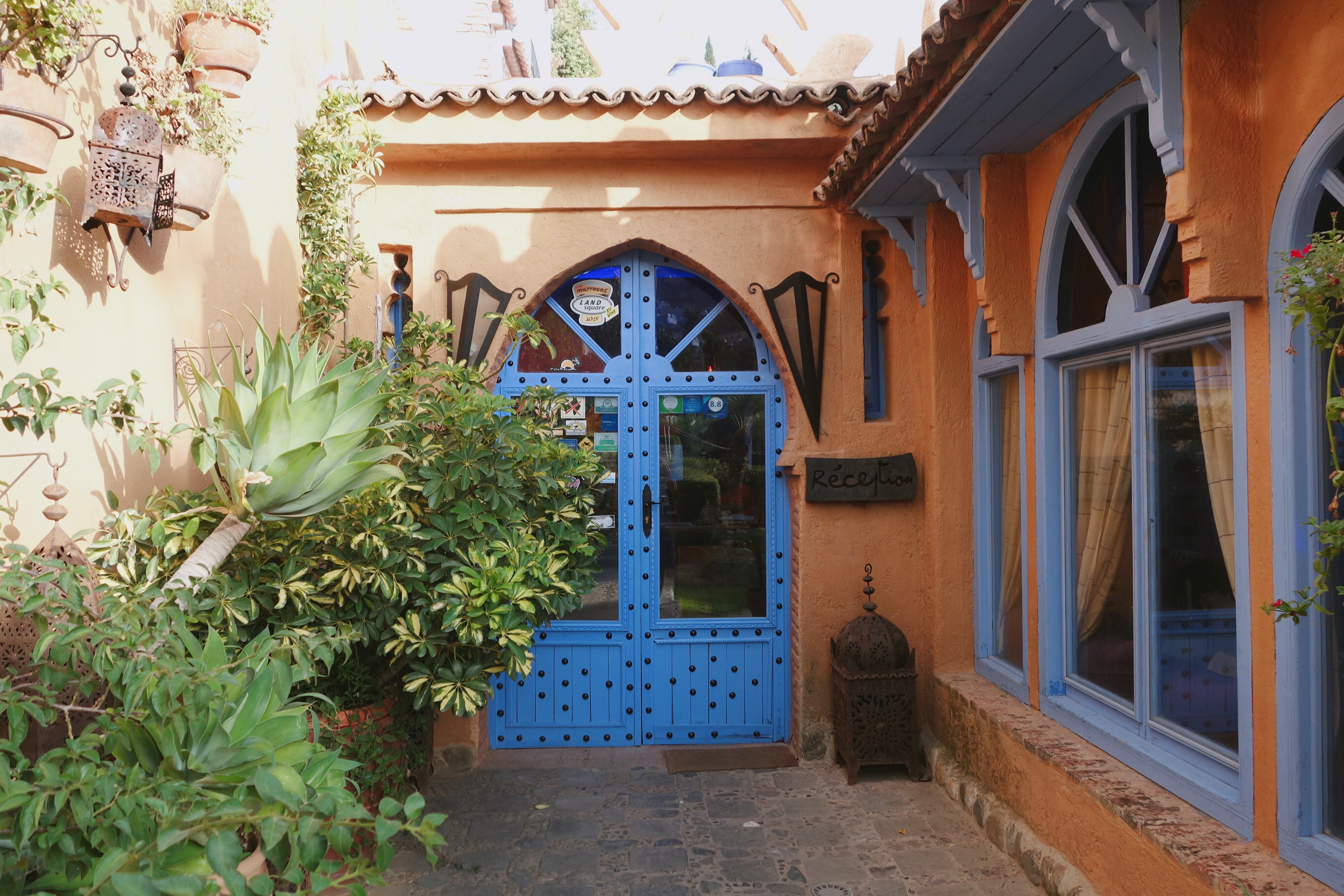 🇲🇦 摩洛哥 | 舍夫沙萬漫時光,住在藍城裡:達爾埃克奧烏恩酒店 Dar Echchaouen, Morocco