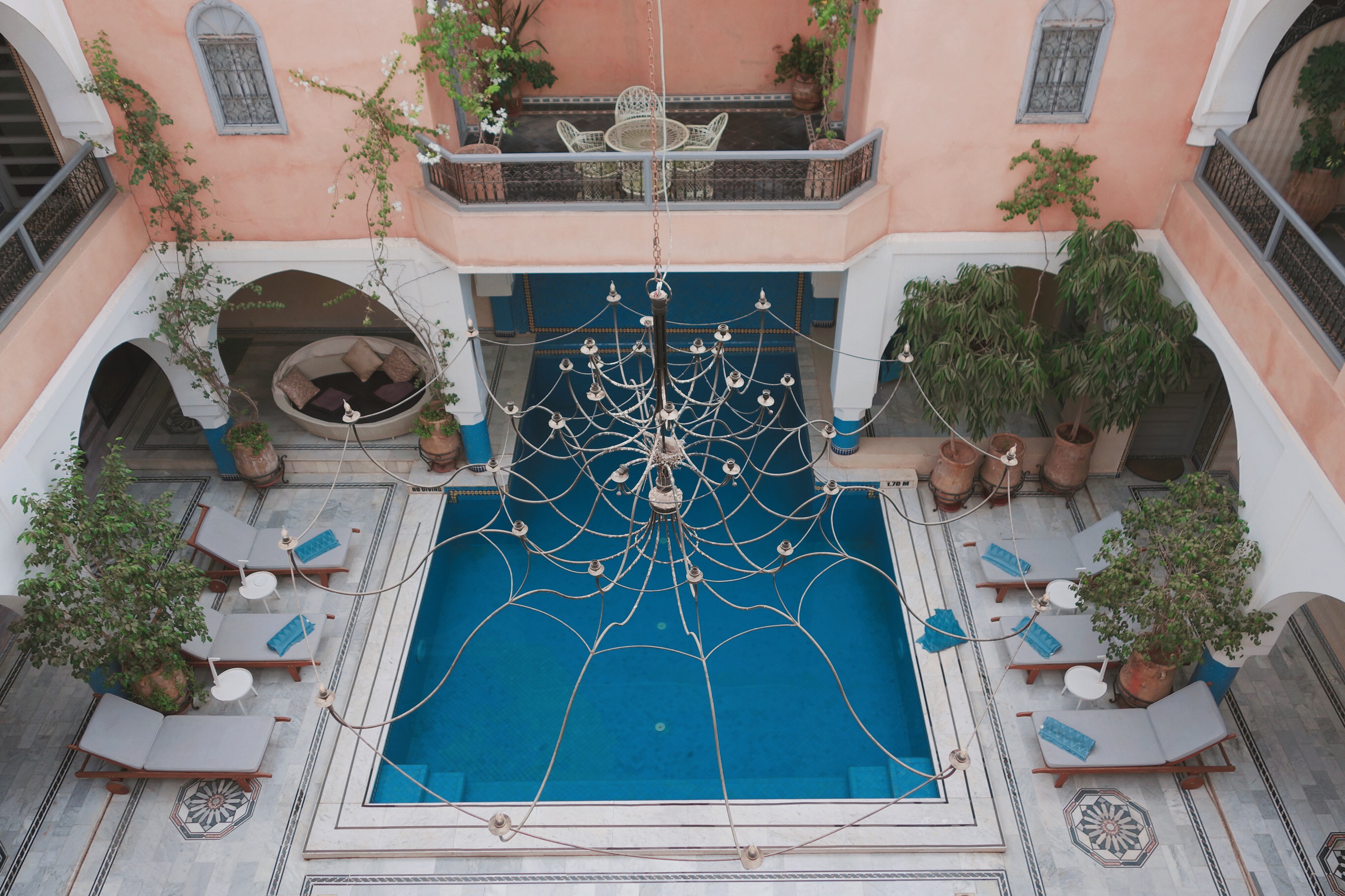 🇲🇦 馬拉喀什 | 入住摩洛哥傳統庭院泳池飯店:Ksar Anika Riad Marrakech, Morocco