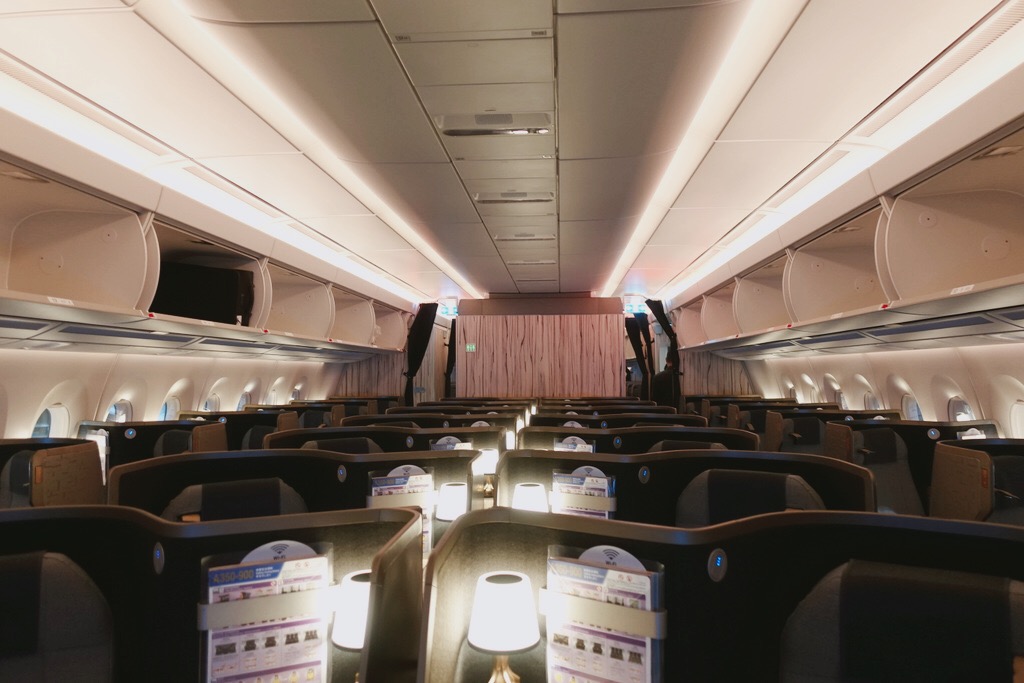 🇩🇪 柏林 | 中華航空商務艙A350-900 台北->維也納 China Airlines CI63 TPE-VIE