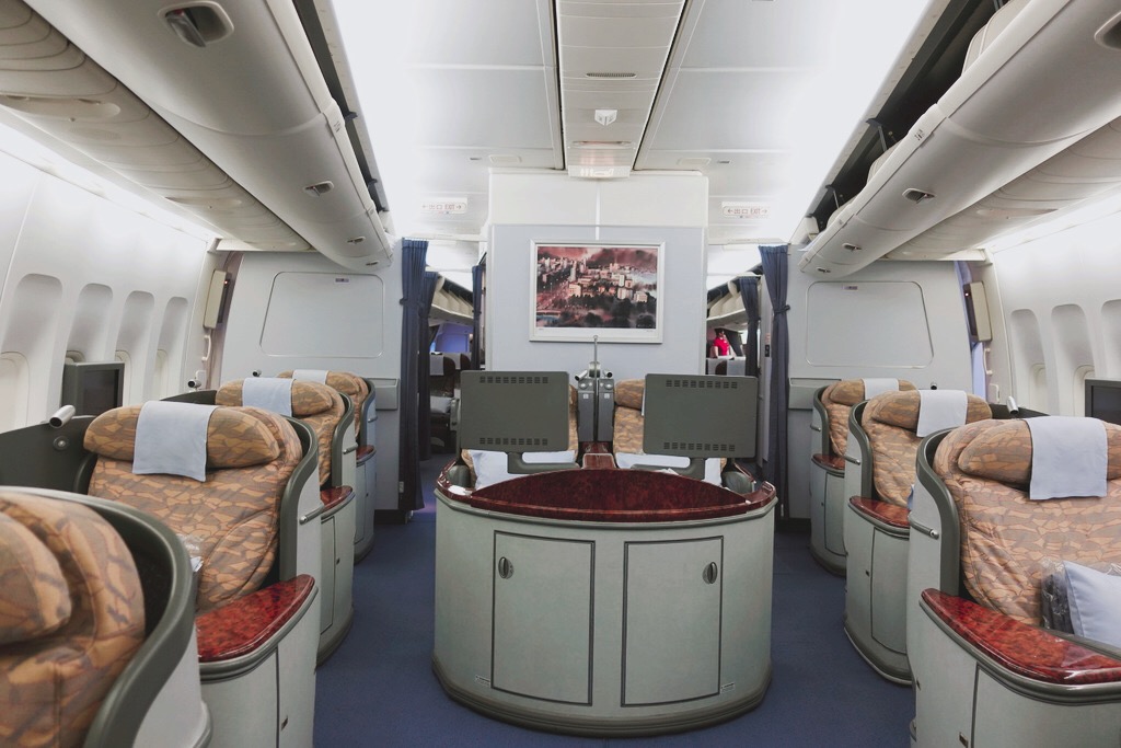 🇯🇵 沖繩 | 中華航空商務艙頭等區B747-400 台北->沖繩 China Airlines CI120 TPE-OKA